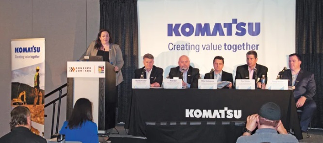Komastu-people-ludi