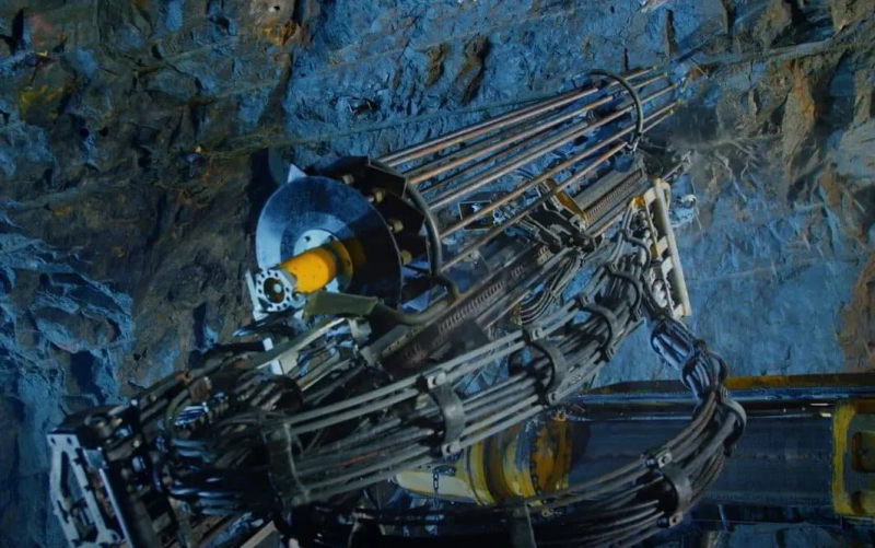 Resin Cartridge vs. Pumpable Resin for Bolting