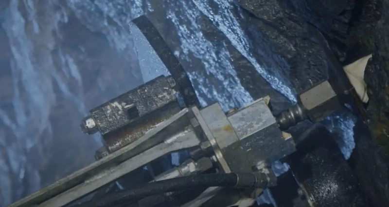 Resin Cartridge vs. Pumpable Resin for Bolting