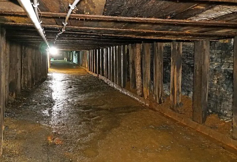 Beginners Guide to Room and Pillar Mining